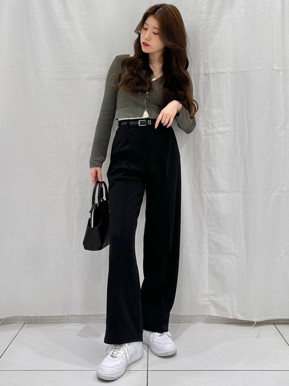 キム・ユジョン着用♡RECTO レクト　バスティア カーブド クロップトップ シアークロップドカーディガン(長袖)YT、ブラフィールクロップドバック