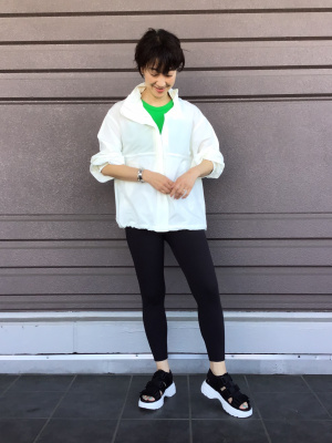 光遊 GU公式 | UVカットオーバーサイズブルゾン