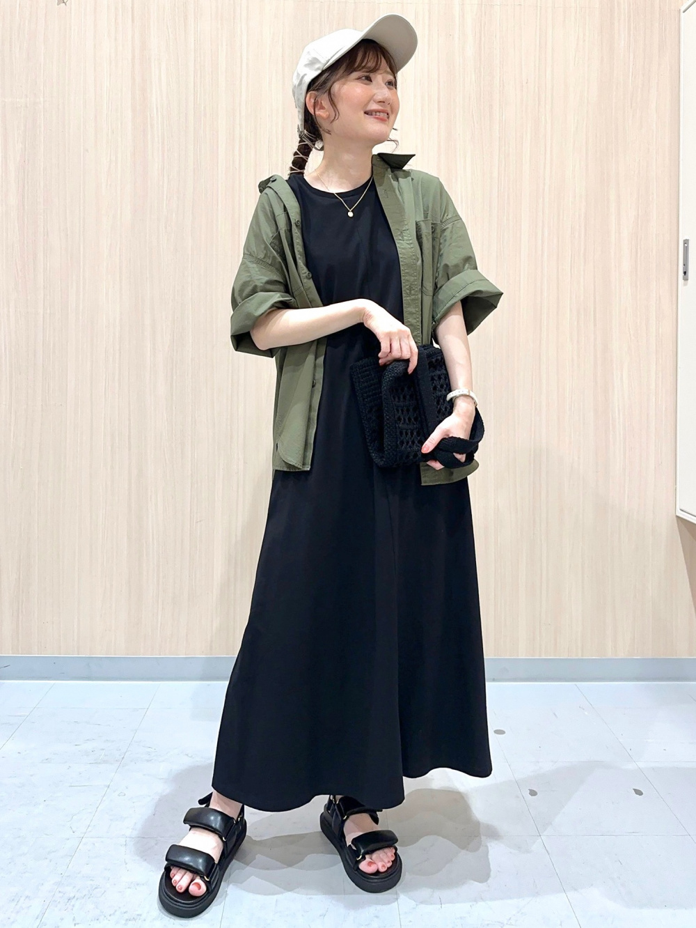 ソフトリブT(5分袖)Q+E、シアーロングカーディガン(長袖)Z」の