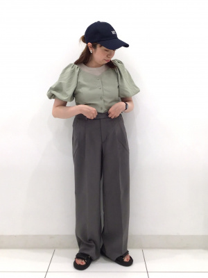 グリーン様•*¨*•.¸♬︎ GU公式 | パフスリーブブラウス(5分袖)Q