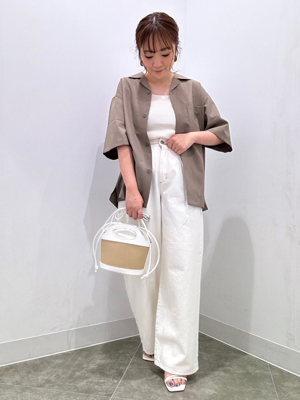 グッチ　ブラウス　バーバリー　パンツ　おまとめ 楽天市場】【小倉優子さん着用】パンチングレース配色チュニック