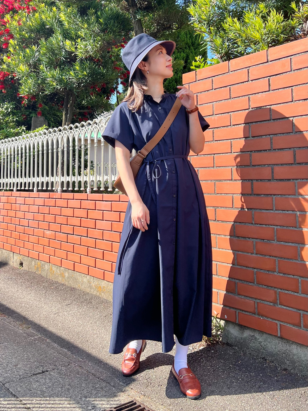 バンドカラーシャツワンピース(半袖)」の着用コーディネート| ジーユー 