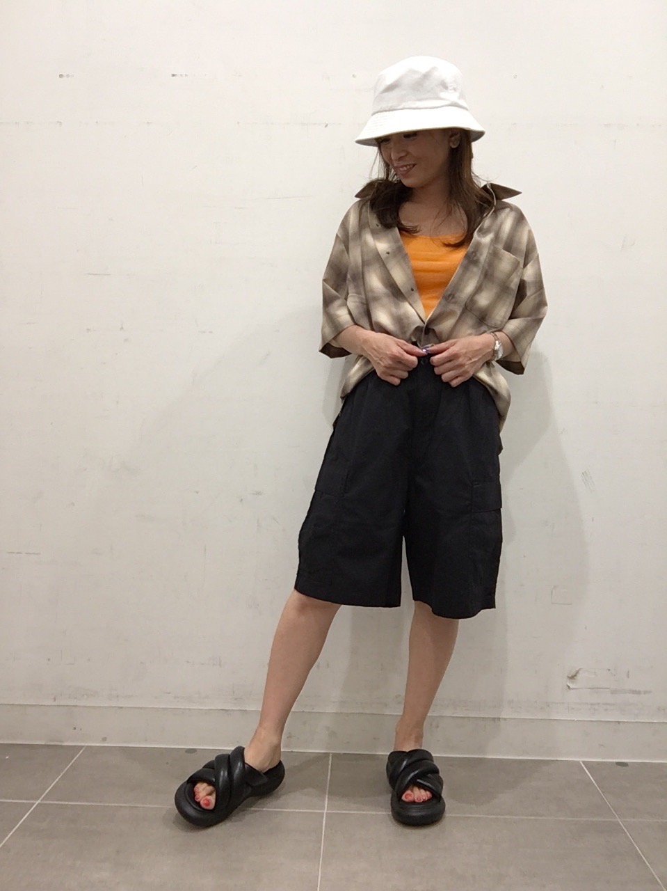 オーバーサイズラガーシャツ(5分袖)、ワイドカーゴハーフパンツ オーバーサイズラガーシャツ(5分袖)、ワイドカーゴハーフパンツ