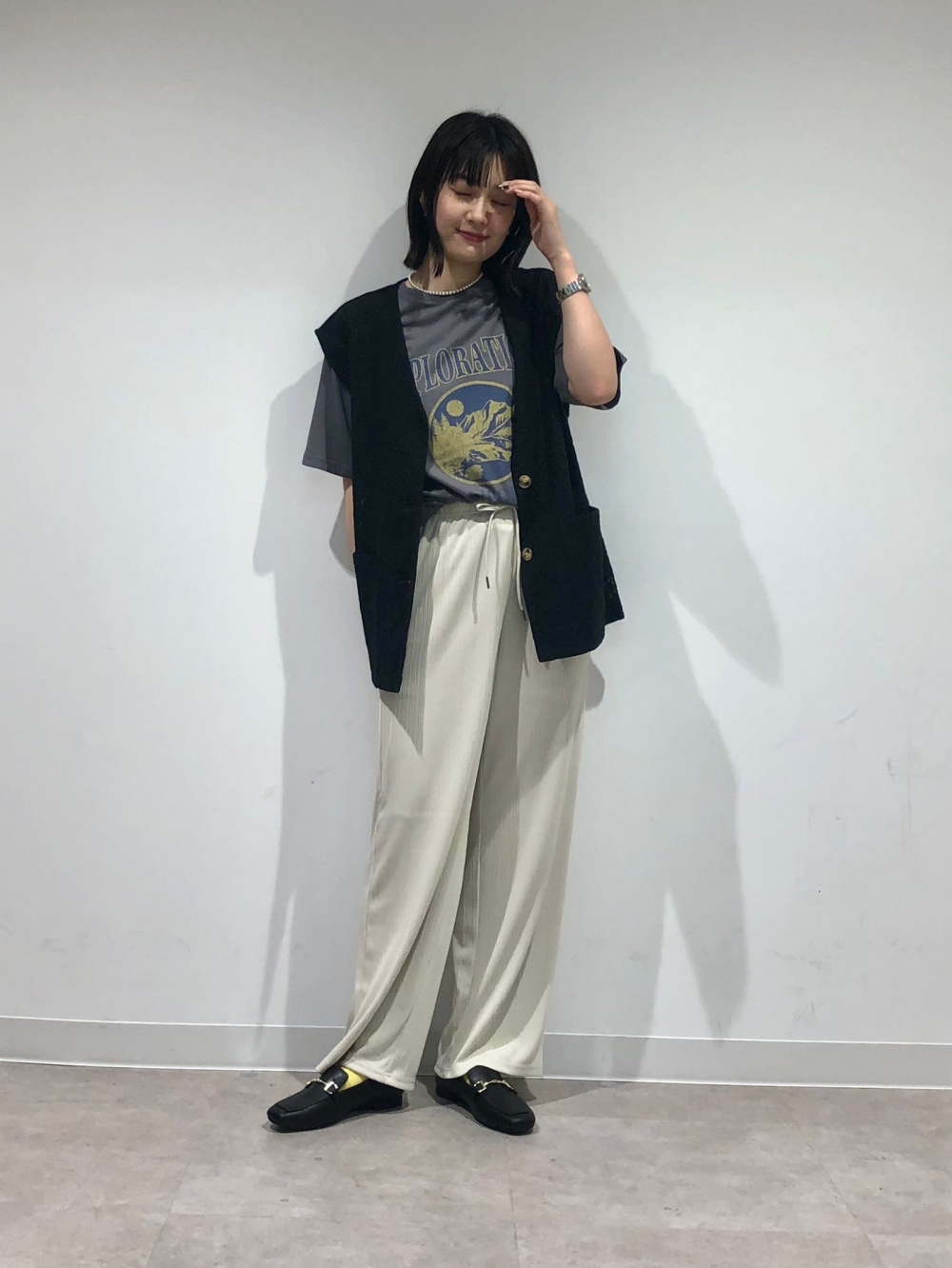 グラフィックT(5分袖)(ロゴ) beautiful people、トレンチコート