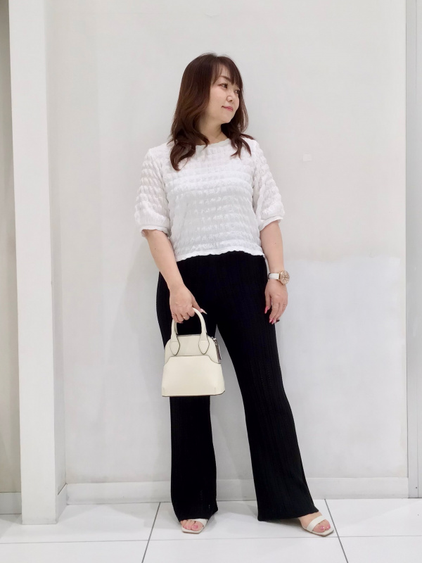 透かし編みニットパンツ+X（レディース）の着用コーディネート