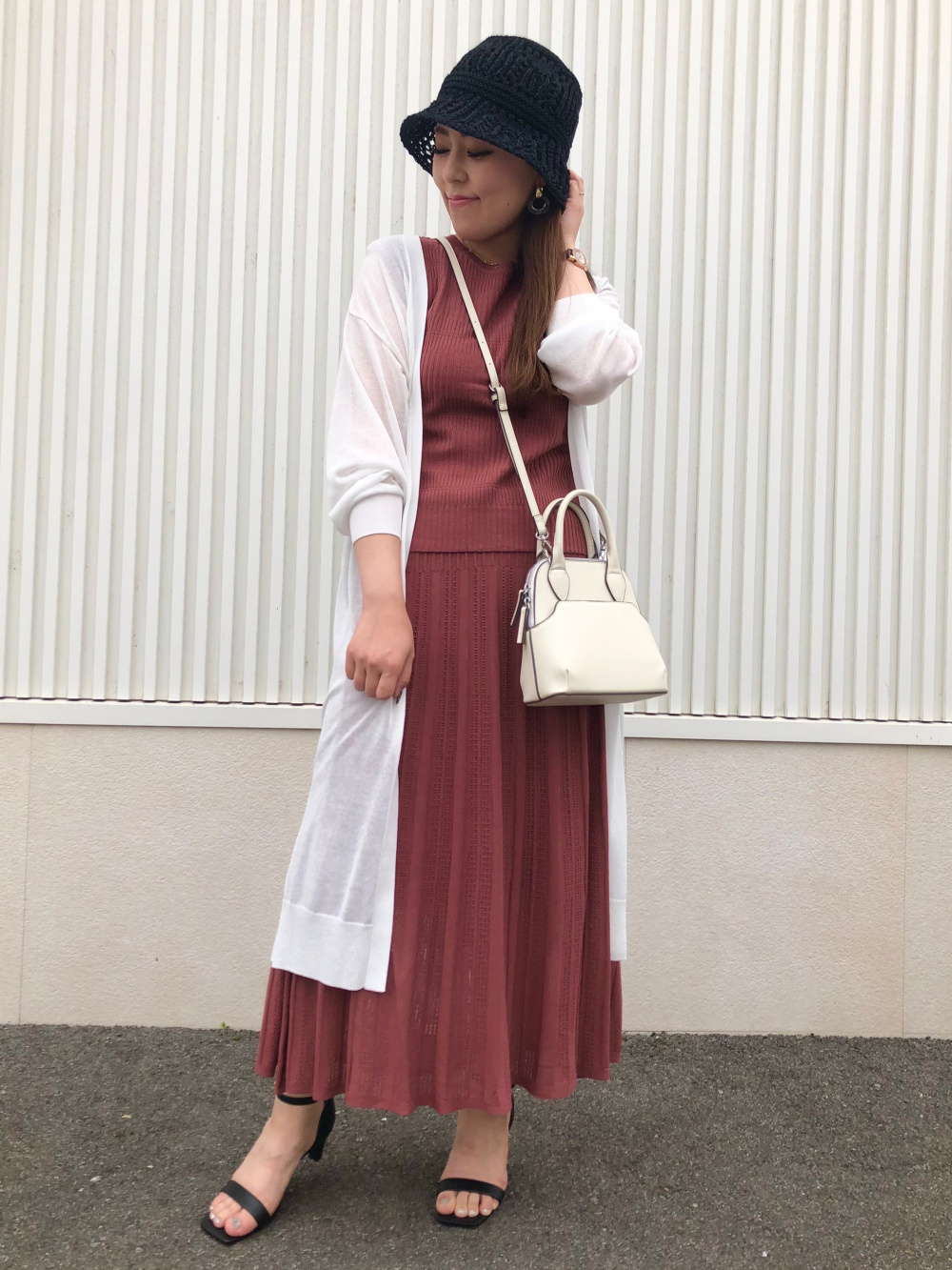 シアーロングカーディガン(長袖)Z、リブニットワンピース(ノースリーブ 