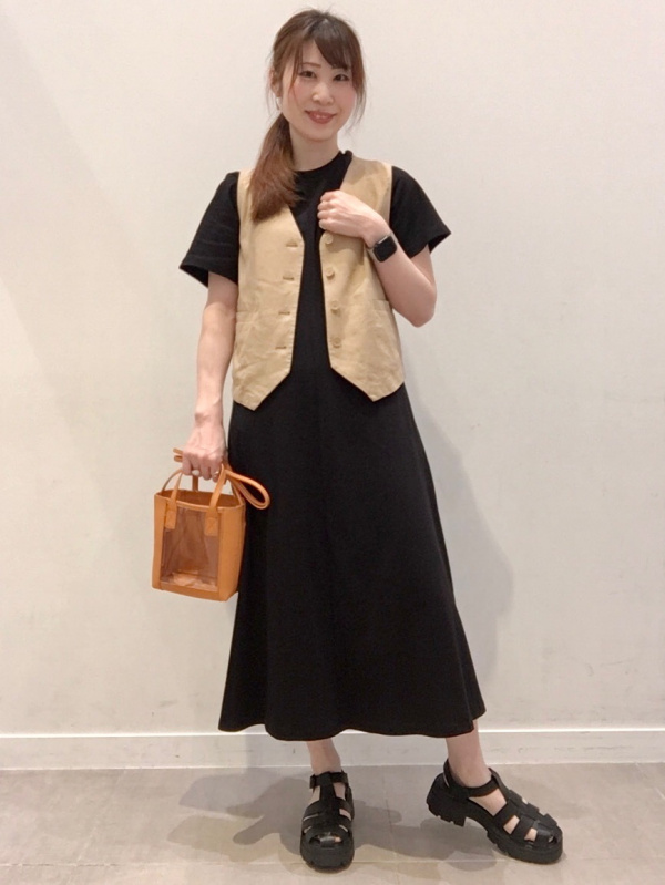 カットソーフレアワンピース(半袖)（レディース）の着用コーディネート