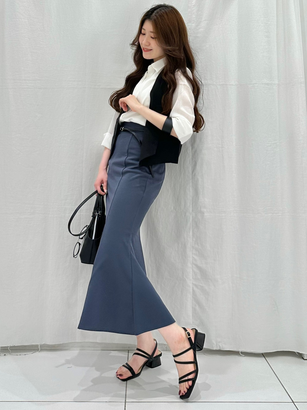 布帛コンビネーションワンピース(ノースリーブ)Q、ビジュー&チェーン