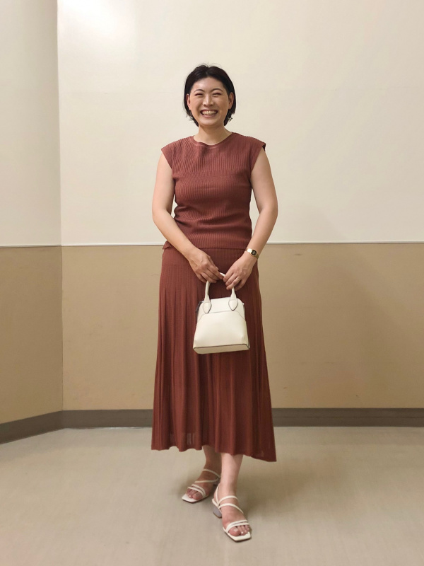 透かし編みニットスカートZ+E（レディース）の着用