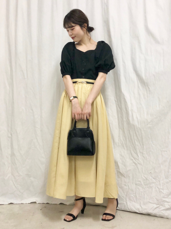 パフスリーブブラウス(5分袖)Q（レディース）の着用コーディネート一覧