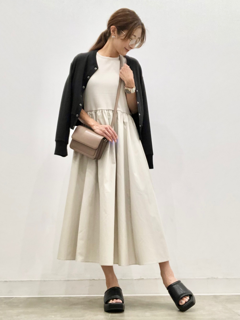 オリーブグリーン クロップドジャケットとロングスカートセット　ameri オリーブグリーン クロップドジャケットとロングスカートセット