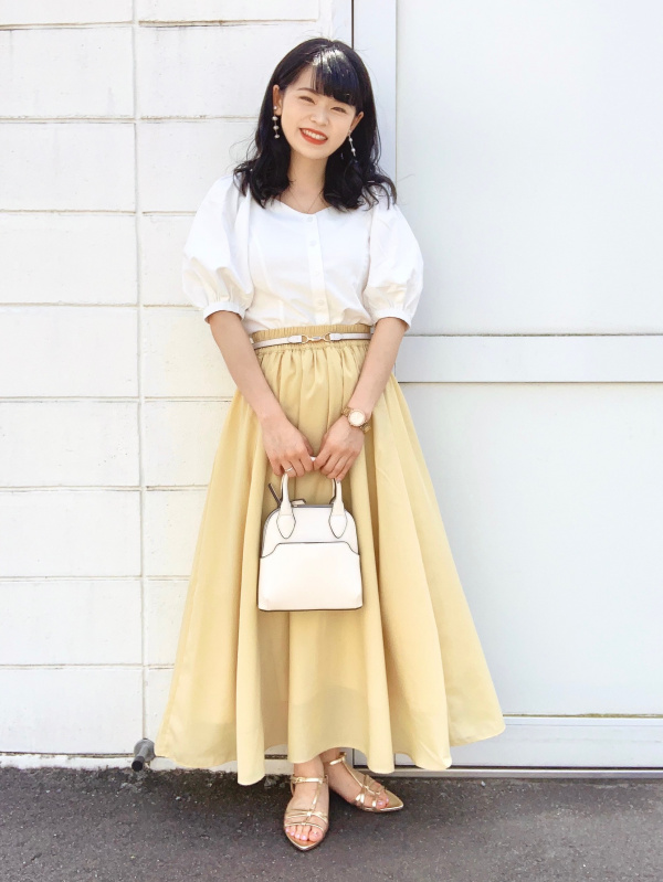 パフスリーブブラウス(5分袖)Q（レディース）の着用コーディネート一覧