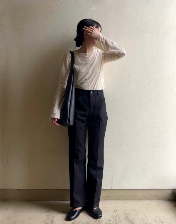 黒パンツ」のレディースのコーディネート一覧 | ジーユー 