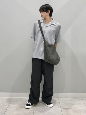 GU公式 | パラシュートパンツ