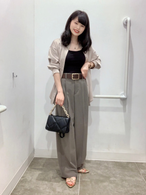 GU公式 | ポインテッドフラットサンダル