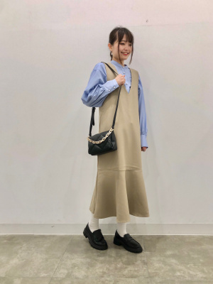 新品タグ付き！currentage スパンコール付きブラウス img.jpg