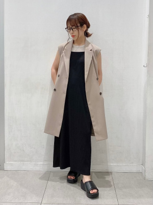 GU公式 | オーバーサイズダブルブレストベスト