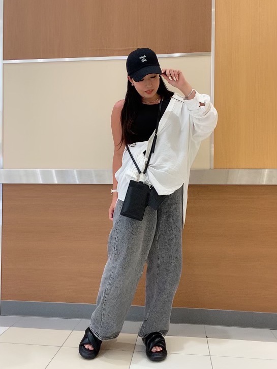 コットンクルーネックT(半袖)、ツイルオーバーサイズシャツ(長袖