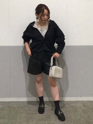 GU公式 | リアルレザーカメラバッグ+E