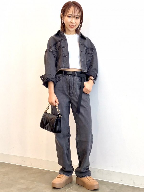 靴　デニムセット ブーツを使った「デニムセットアップ」のメンズ人気ファッション