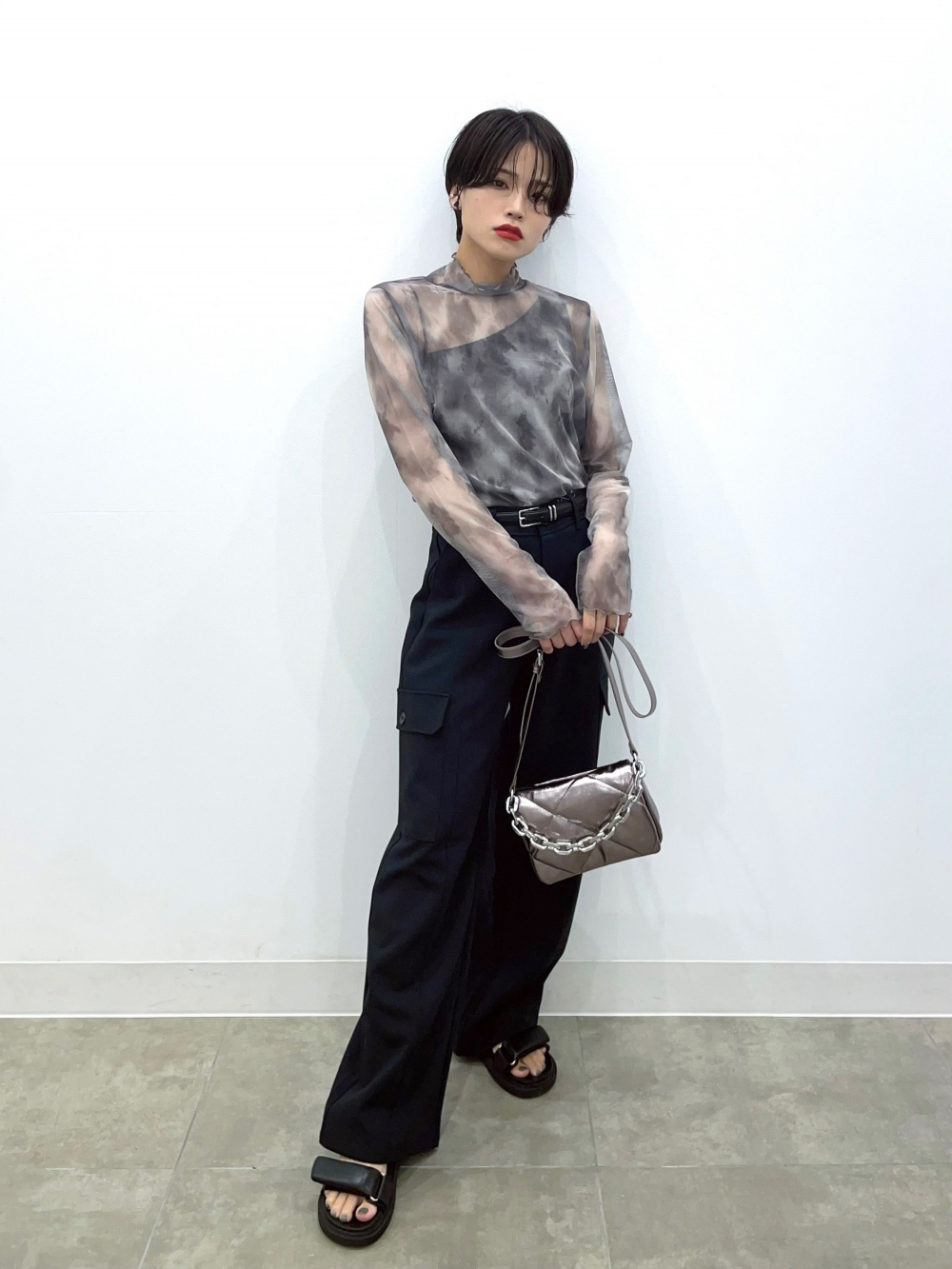 ソフトリブT(5分袖)Q+E、シアーロングカーディガン(長袖)Z」の