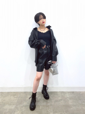 GU公式 | フェイクレザーショートパンツ(セットアップ可能)