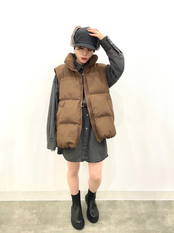 デニムミニシャツワンピース(長袖)+E（レディース）の着用