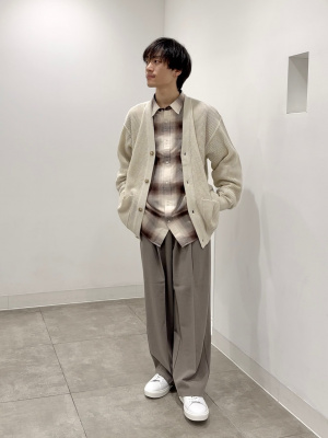 GU公式 | タックワイドパンツ(丈標準70.0～74.0cm)