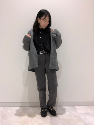 くるるランド⭐︎ GU公式 | パールボタンブラウス(長袖)