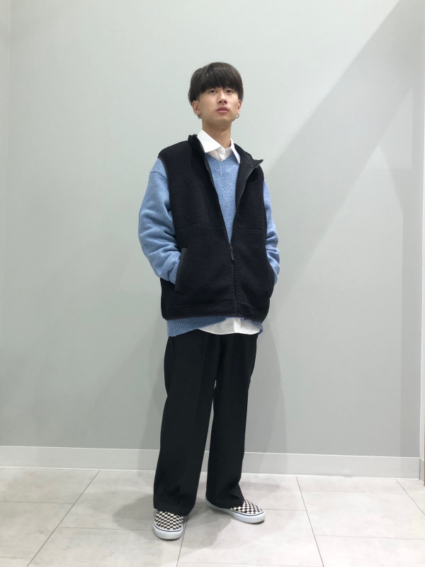 イージーケアレギュラーフィットシャツ(長袖)SW（メンズ）の着用