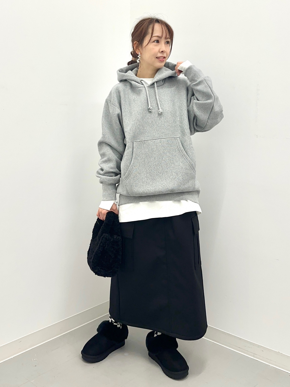 ほどよくフェミニンが素敵♪「スウェット」×「スカート」で