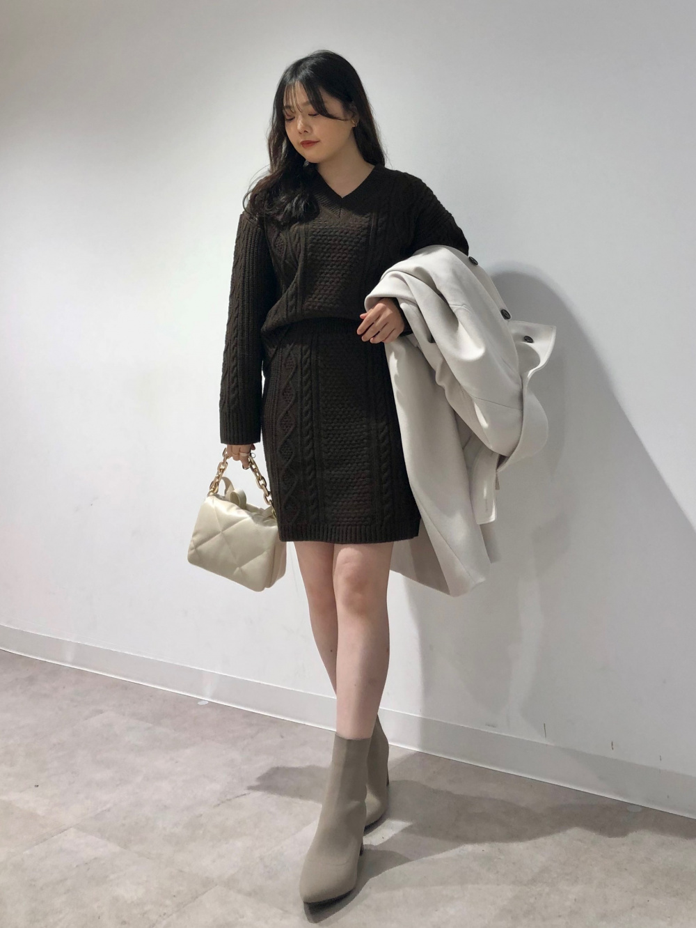 ケーブルVネックセーター(長袖)(セットアップ可能)、ケーブルニット