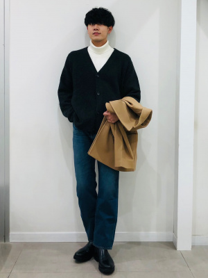 GU公式 | ストレートジーンズ(丈標準76.0cm)