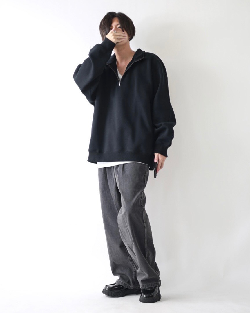 大バズり【GU】ハーフジップスウェットがもっと洒落る“サイズ”っ