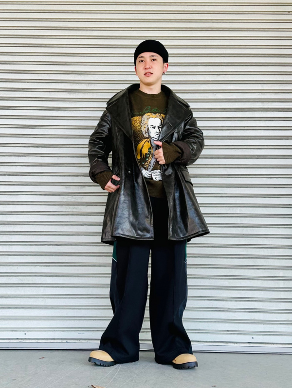 フェイクレザーコート beautiful people +X（レディース）の着用