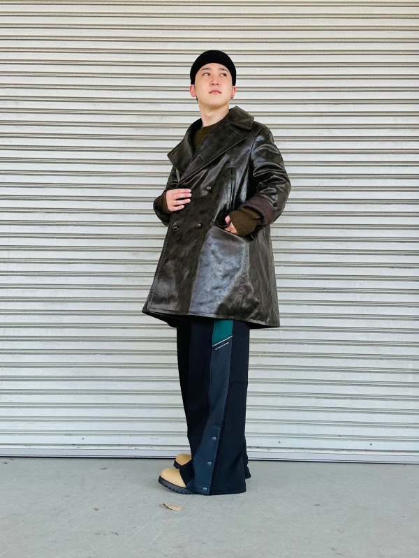 フェイクレザーコート beautiful people +X（レディース）の着用