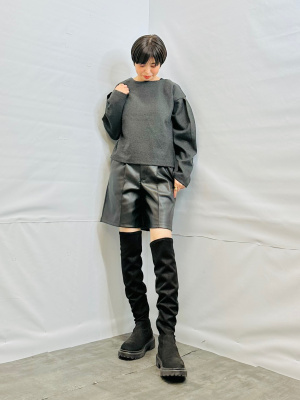 ⭐︎限定値下げ⭐︎今期⭐︎フェイクレザー ハーフパンツ　Sサイズ　ビューティー＆ユース ⚫︎ビューティアンドユース ユナイテッドアローズ BY