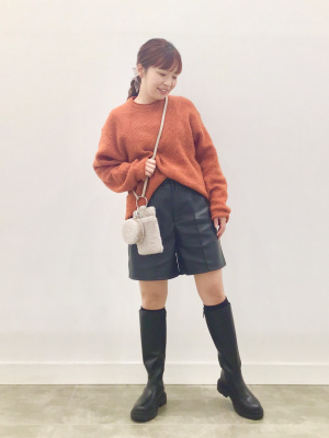 GU公式 | フェイクレザーショートパンツ(セットアップ可能)