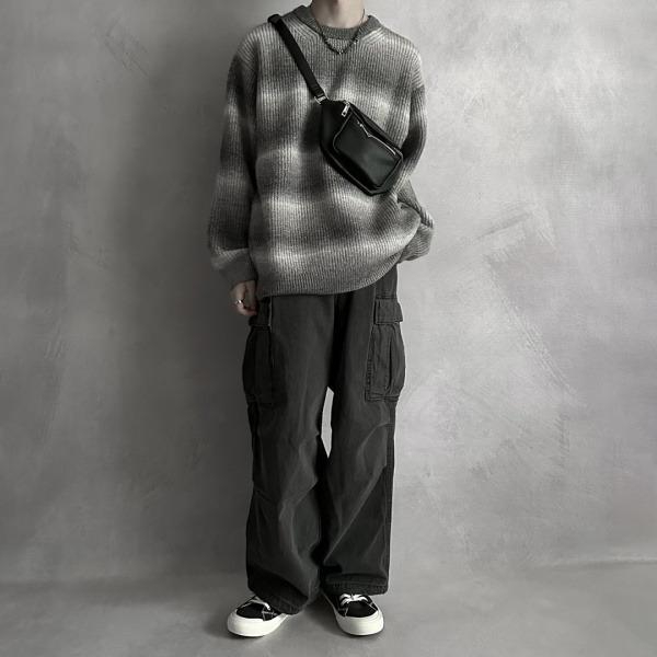 デニムスーパーワイドカーゴパンツNT+E（メンズ）の着用コーディネート