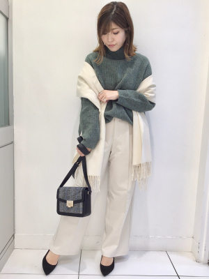 GUCCI ベージュ クルーネックセーター M 楽天市場】ニット《フラワー刺繍クルーネックニットプルオーバー