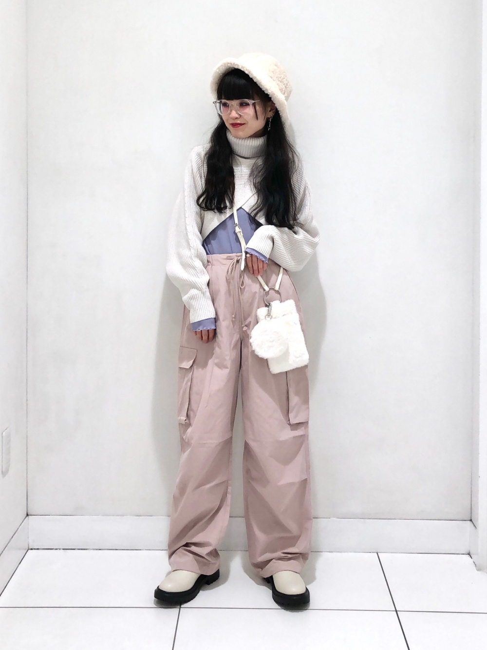 ブラフィールクロップドホルターネックキャミソール、シアー