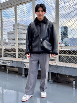 GU公式 | リアルレザーカメラバッグ+E