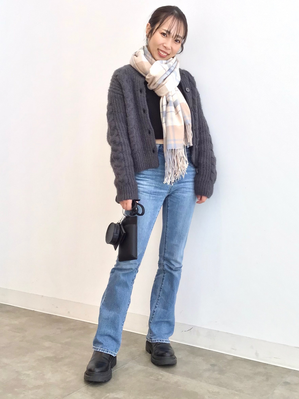 パフィータッチケーブルショートカーディガン(長袖)、パフィータッチV