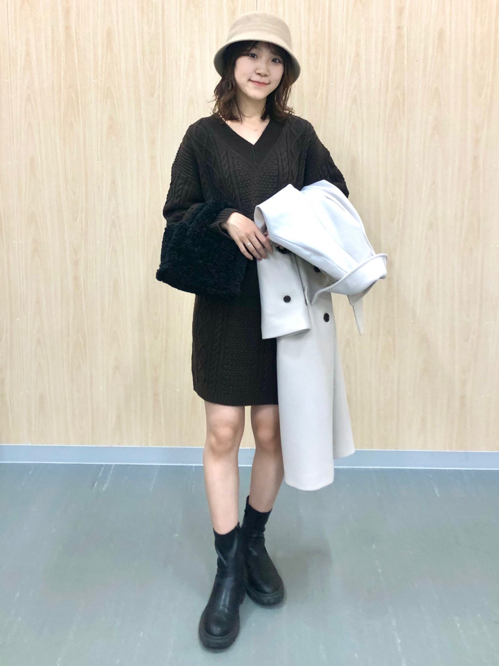 ケーブルニットミニスカート(セットアップ可能)」の着用コーディネート