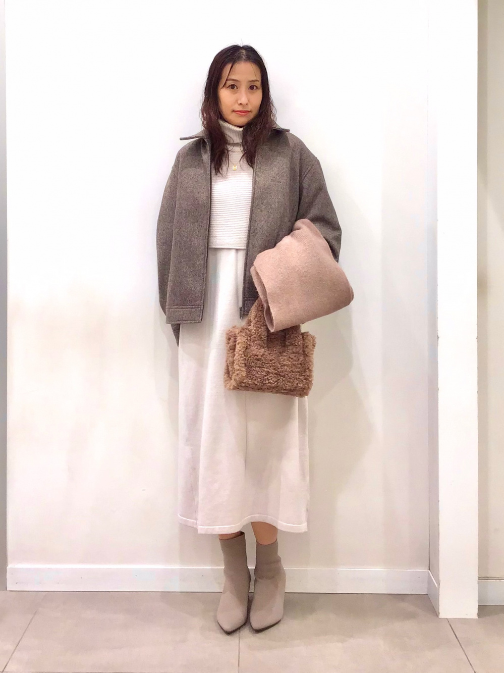 マルチウェイニットワンピース(長袖)」の着用コーディネート| ジーユー