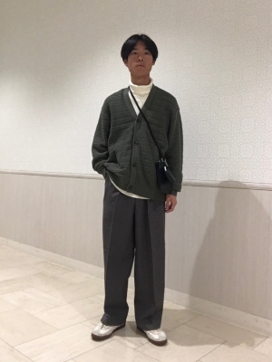 【美品】グッチ GUCCI タートルネック 長袖ニット セーター ブラック 黒 2025年最新】GUCCI カラー：ブラック系 長袖の人気アイテム