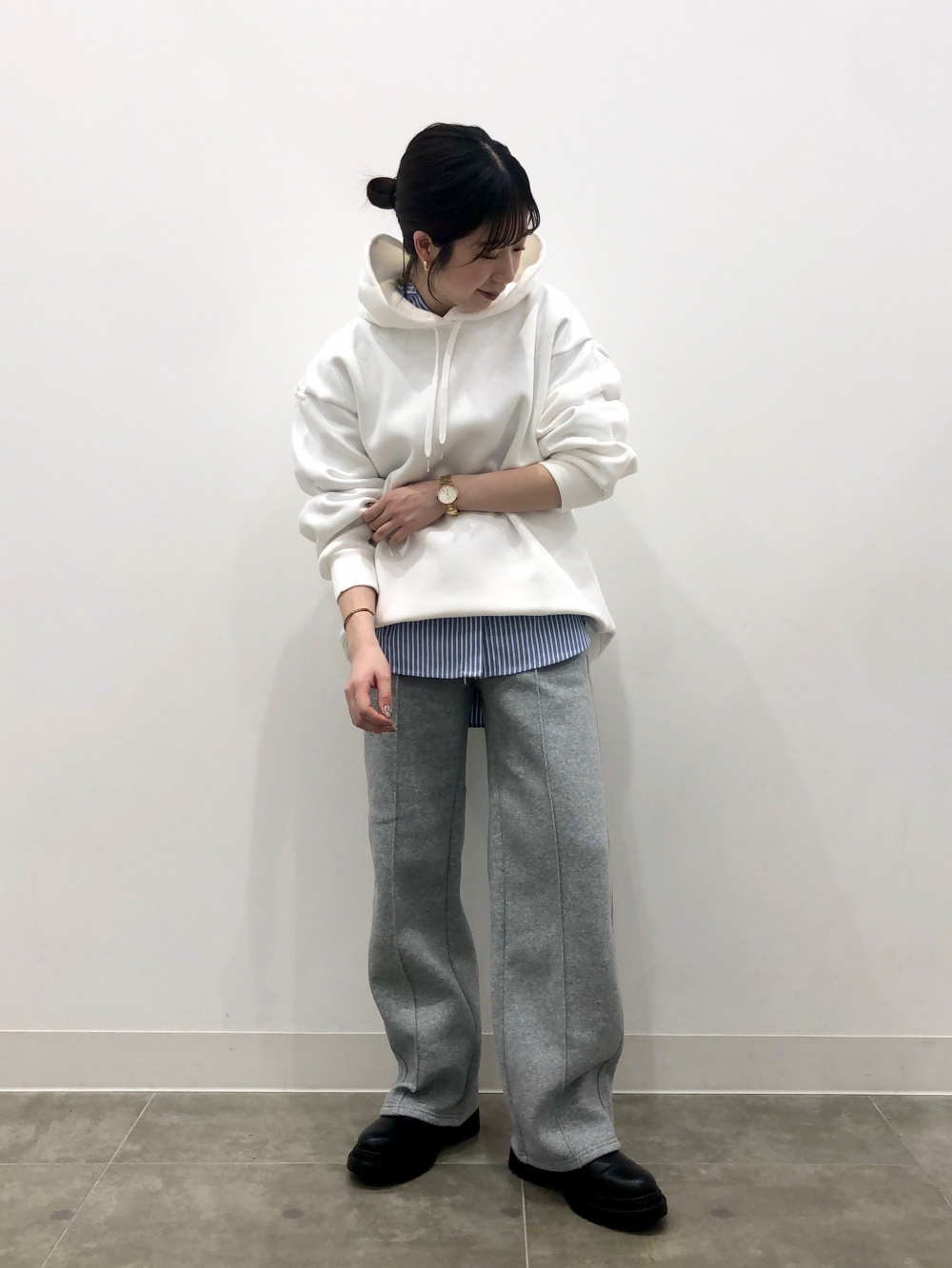 C6603 オーバースウェット×ニットパンツコーデ 明けましておめでとう御座います㊗️ 今年もよろしくお願い致し