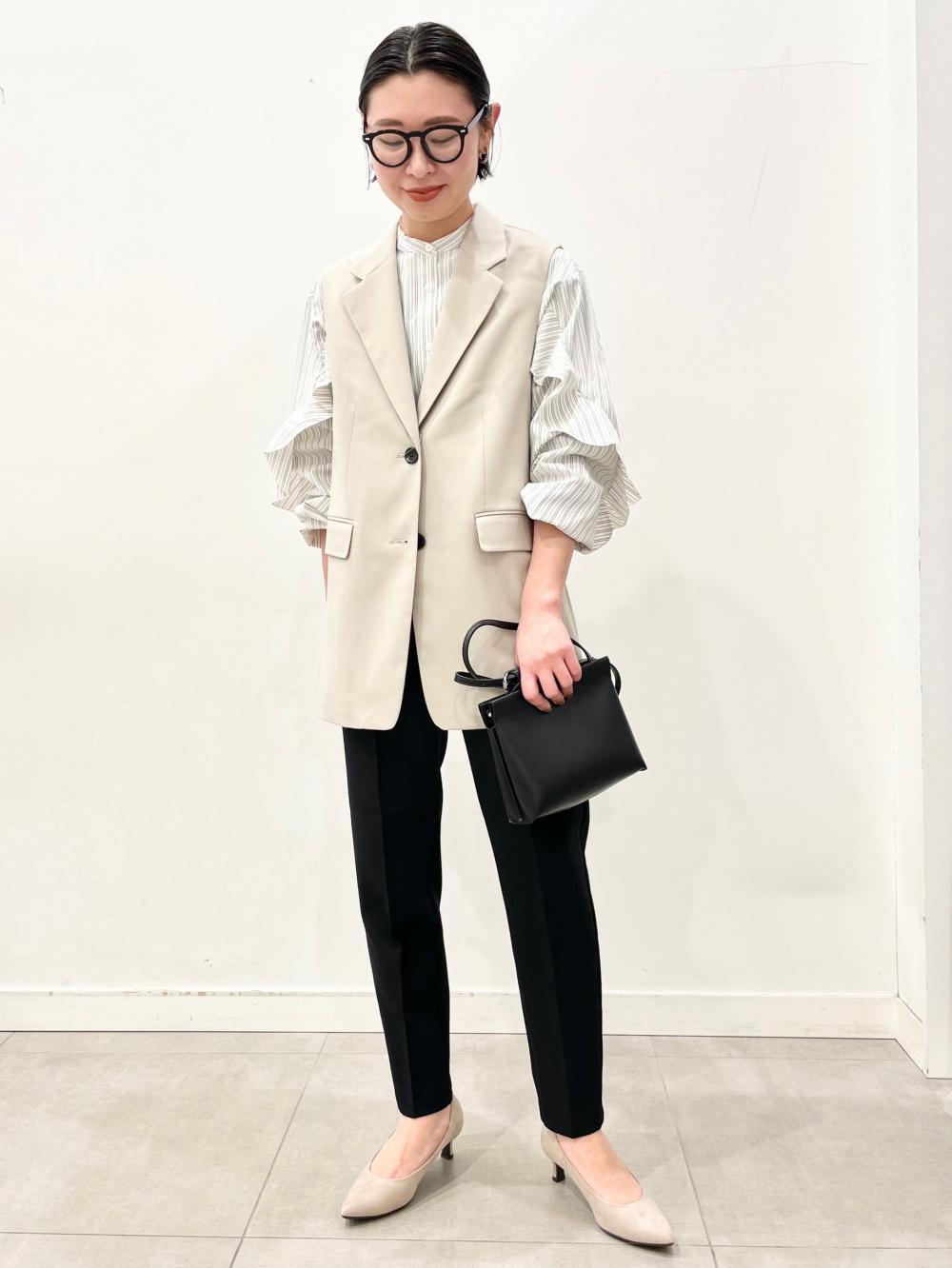 ケープカラーブラウスZ、タックテーパードパンツ(丈標準65.0～69.0cm