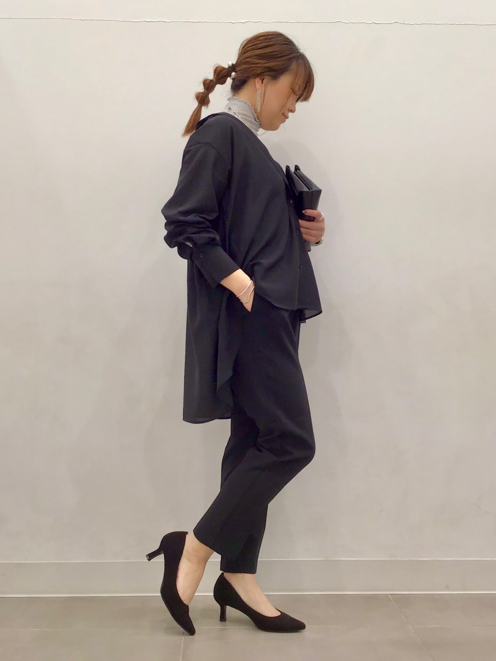 デニムスウェットイージーパンツ+X、ツイルオーバーサイズシャツ(長袖