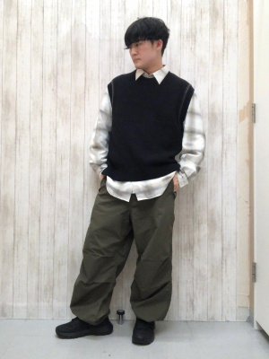 GU公式 | パラシュートパンツ